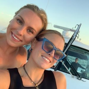 Meet your Posher, Claire